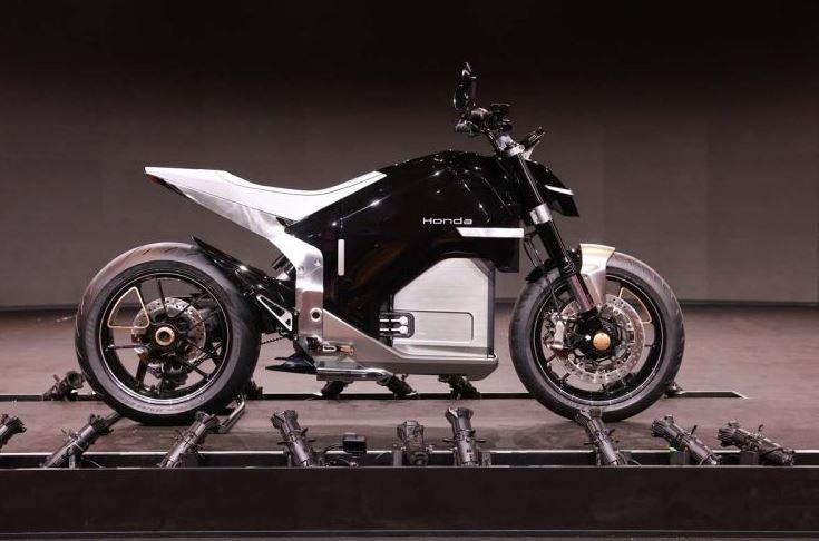 Mô tô điện hiệu suất cao thiết kế nakedbike