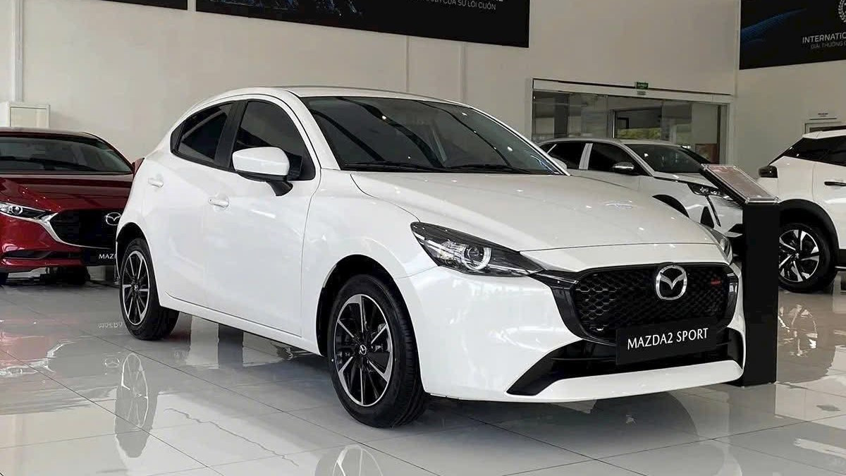 Mazda2 Sport hatchback