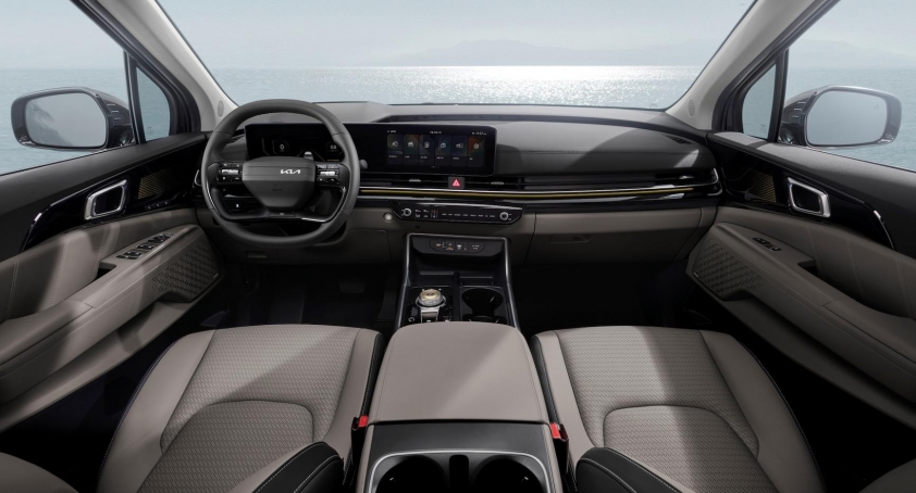 Hệ thống nhận diện giọng nói tiên tiến trên Kia Carnival 2026