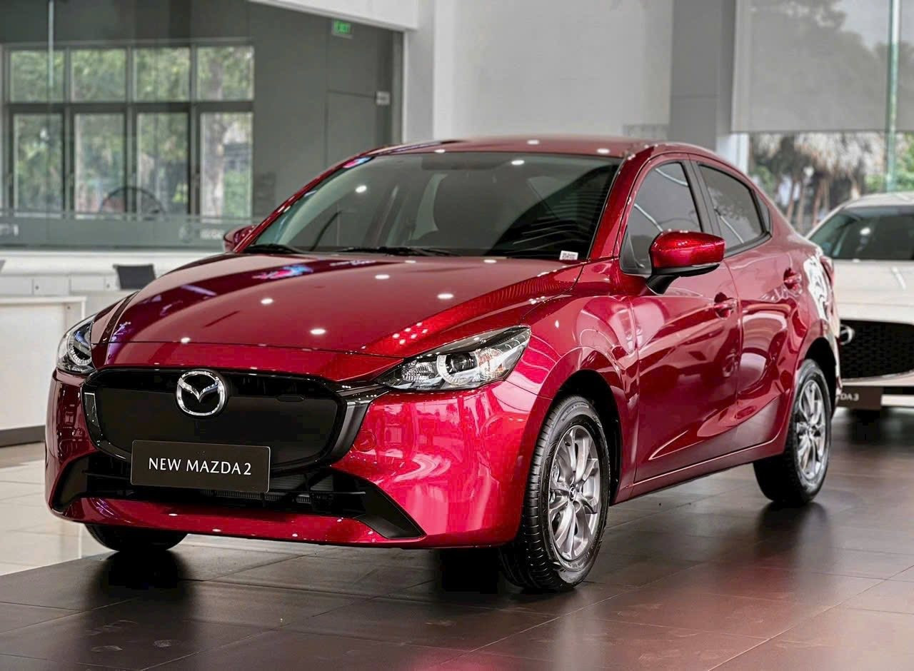 Mazda2 sedan