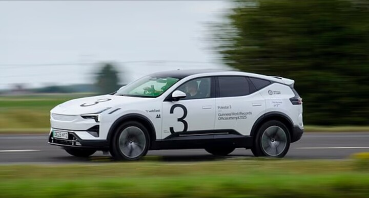 Polestar 3 trưng bày tại sự kiện