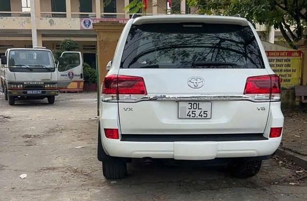 Lực lượng chức năng làm việc với chủ xe
