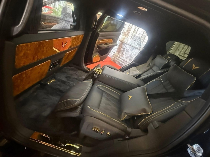 Nội thất limousine 4 chỗ sang trọng