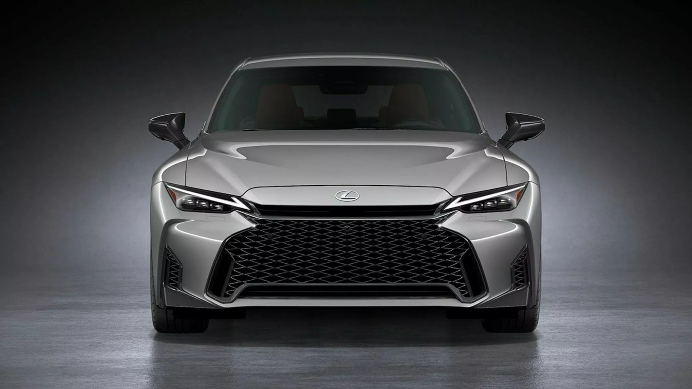 Mâm xe và cánh gió Lexus IS 2026