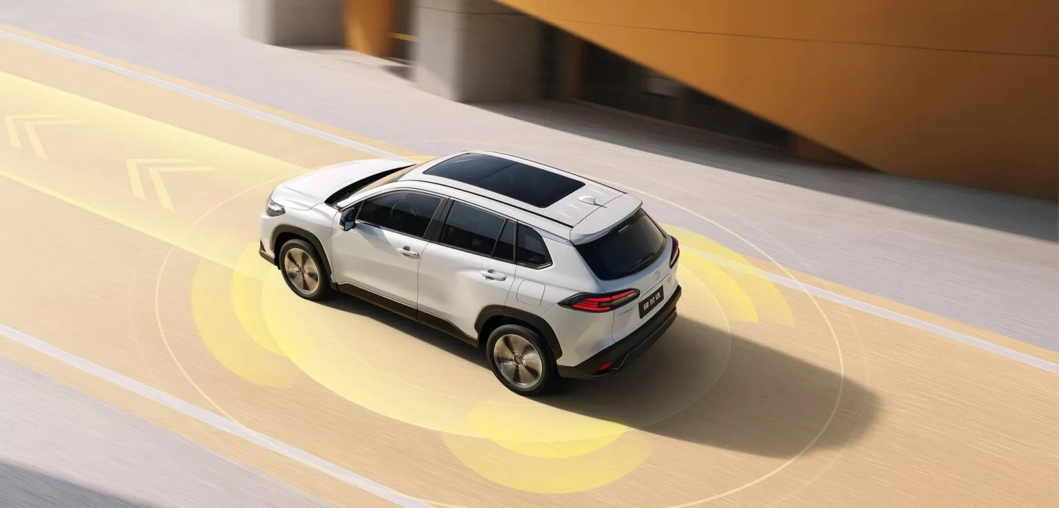 Trang bị an toàn trên Toyota Frontlander mới
