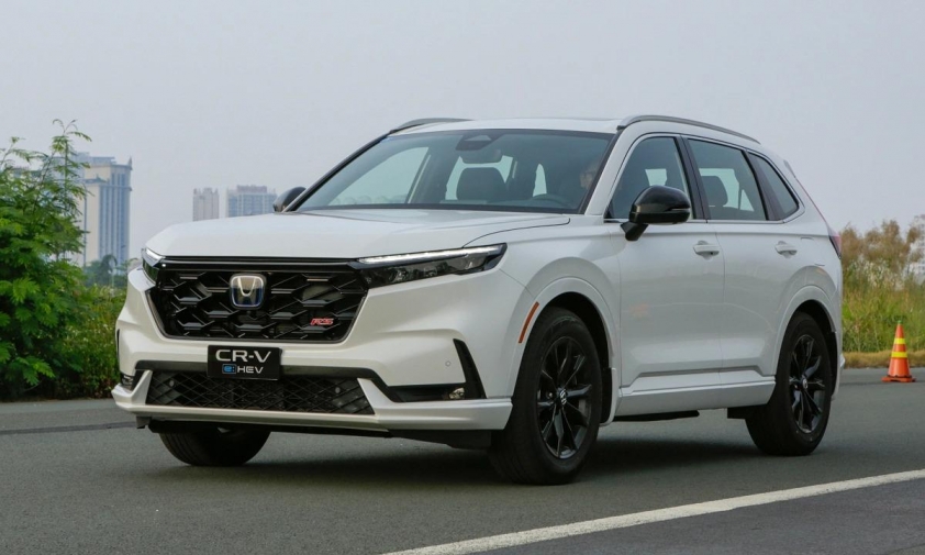 SUV cỡ trung Honda CR-V bản hybrid cao cấp