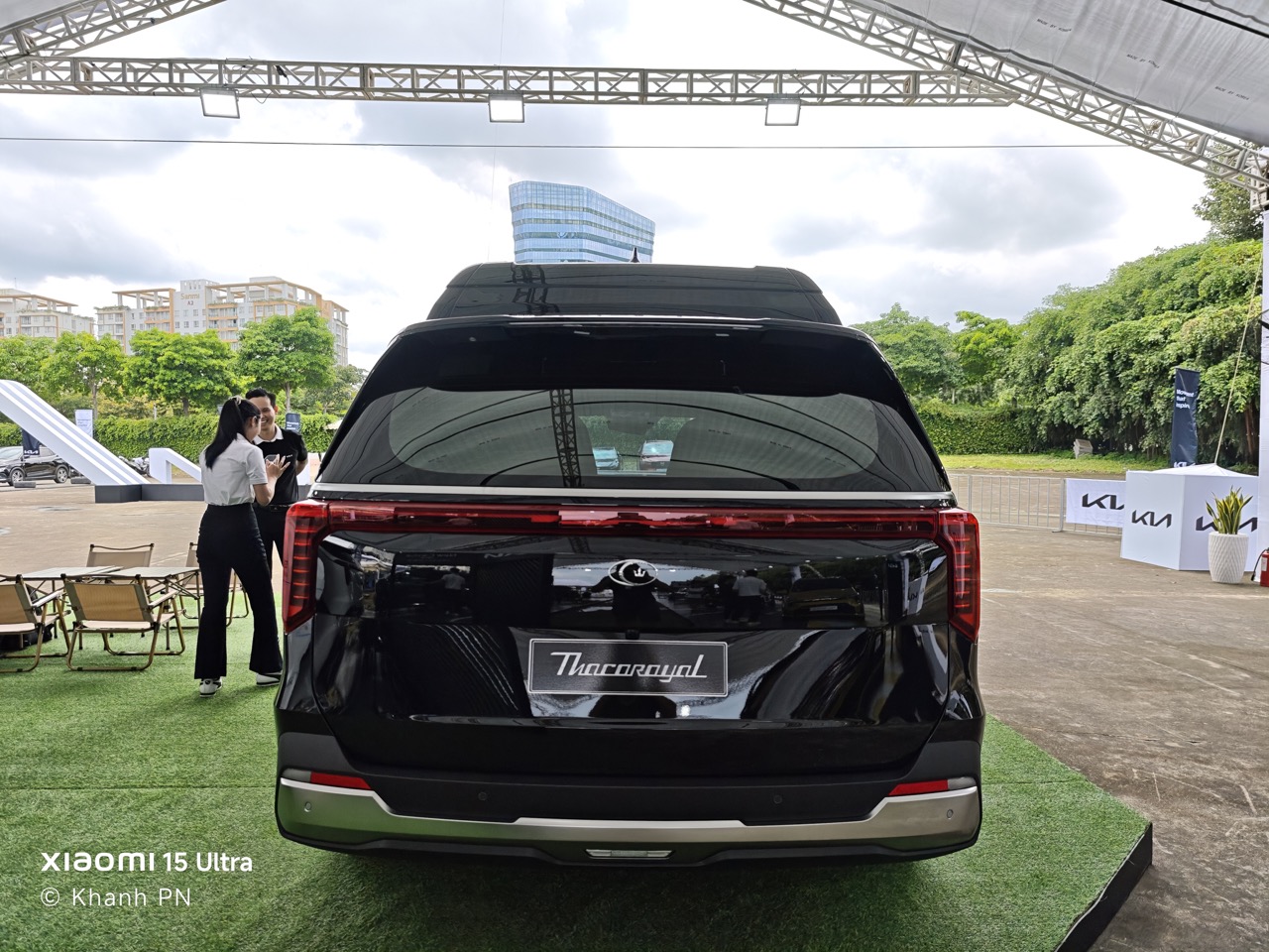 Thông tin giá bán chưa công bố trong khi Carnival Hybrid đứng đầu phân khúc MPV hạng sang tại Việt Nam