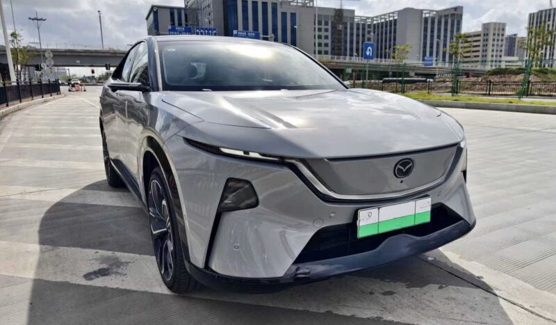 Mazda EZ-60 chuẩn bị ra mắt