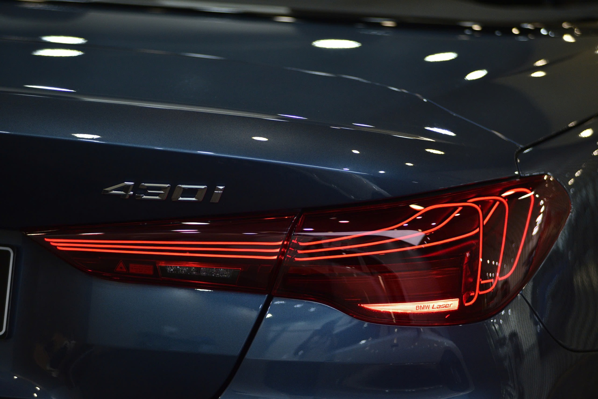 Đèn hậu Laser sắc sảo trên BMW 4 Series 2025