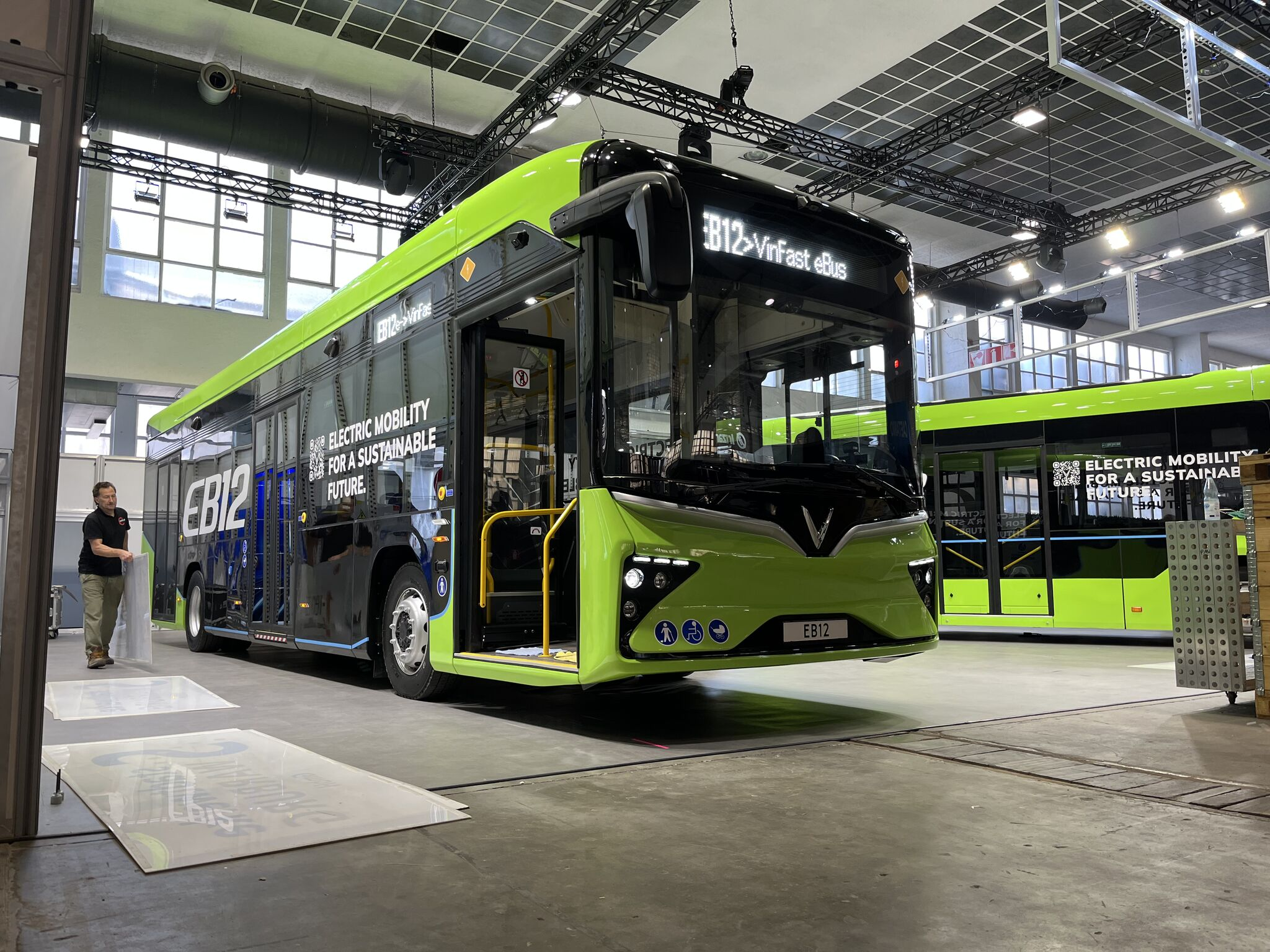 VinFast EB 12 tại gian trưng bày BusWorld 2025