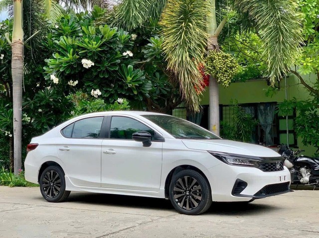 Honda City Honda City phiên bản sedan