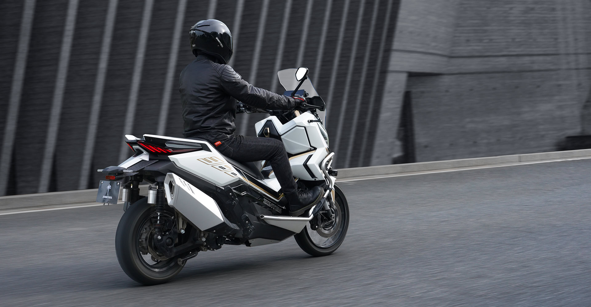 Đầu xe và đèn LED projector