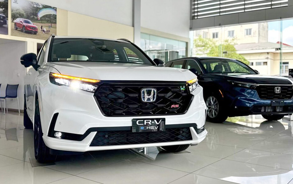 Honda CR-V e:HEV RS nhập khẩu Thái Lan