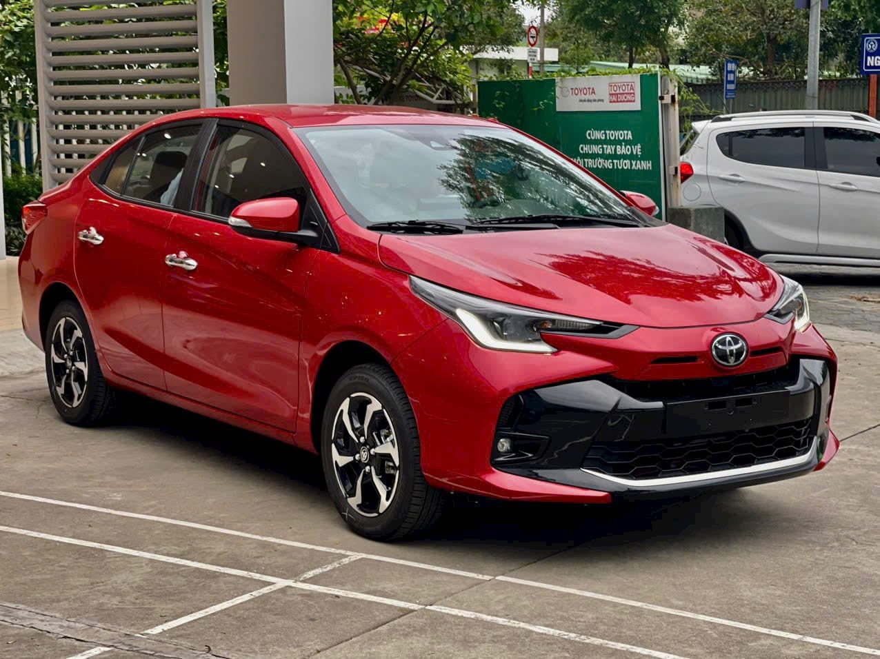 Toyota Vios facelift tại đại lý ở Việt Nam