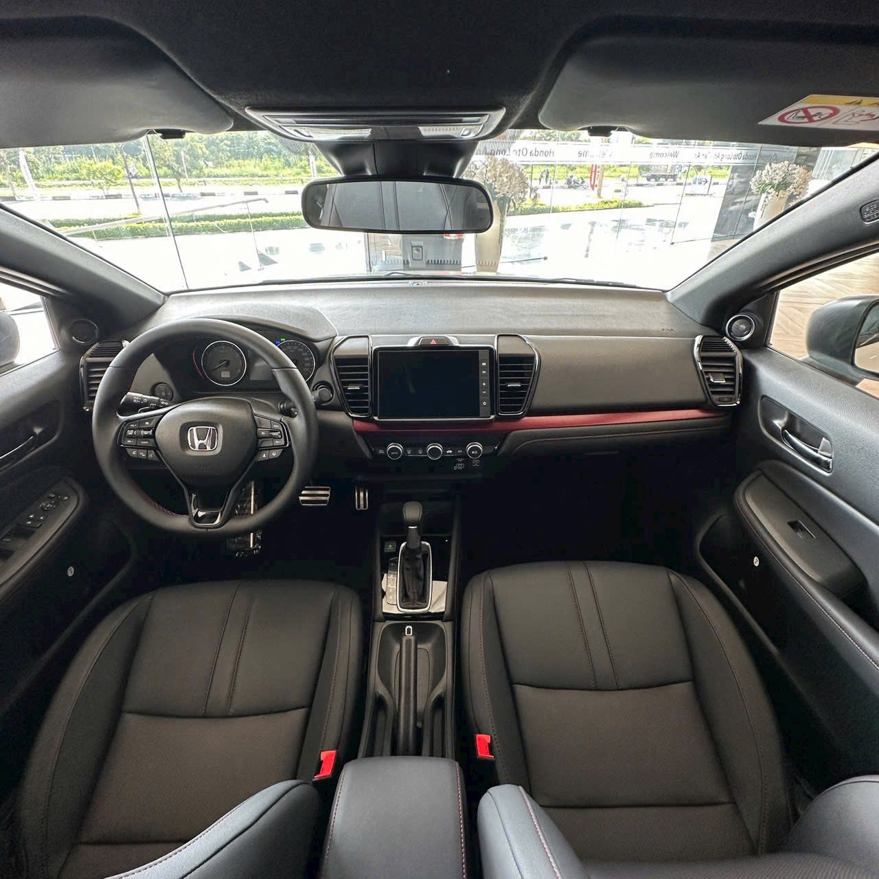 Honda City nội thất và công nghệ an toàn