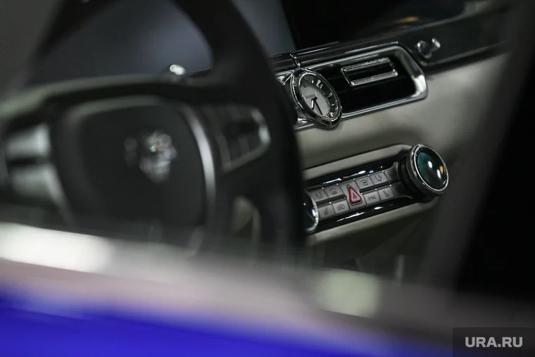 Aurus Senat - mẫu xe hạng sang đầu tiên trang bị fuel cell hydro