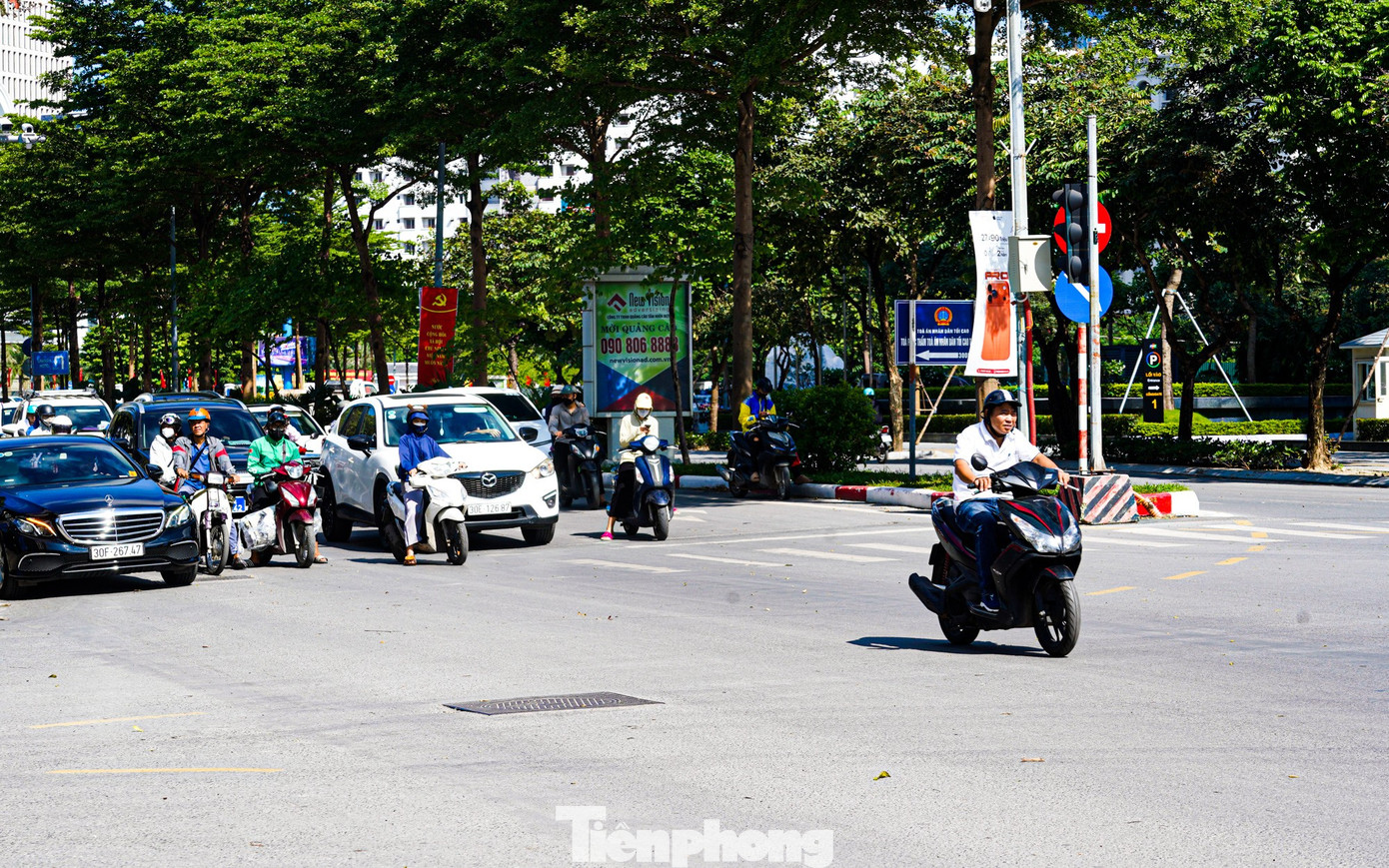 Camera giám sát trên đường Phạm Văn Bạch