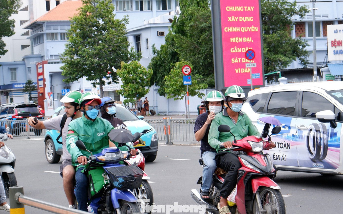 TPHCM: Xe máy công nghệ, xe của công chức, viên chức sẽ chuyển sang xe điện- Ảnh 1. Xe máy công nghệ chuyển sang sử dụng xe điện
