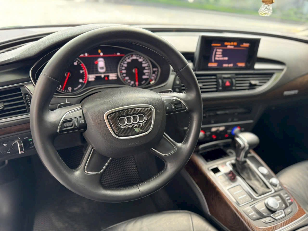 Da ghế xe Audi A7 cũ
