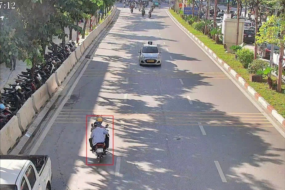 Camera ghi lại hình ảnh phương tiện vi phạm.