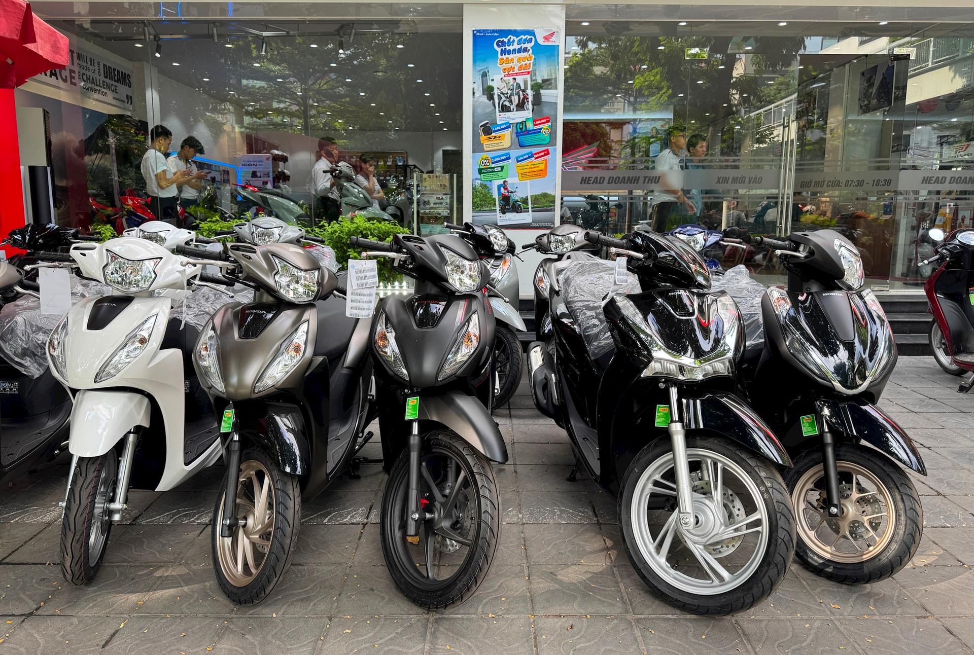 Thị trường xe máy hiện đang chững lại