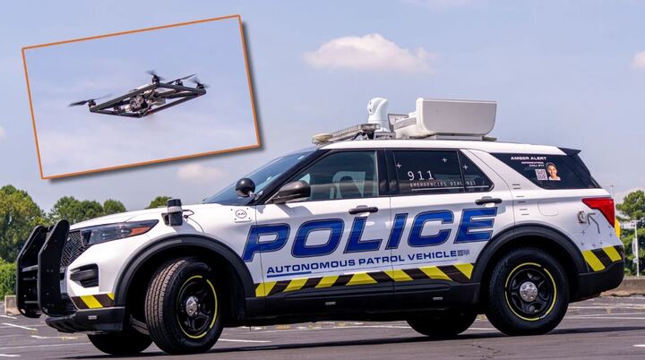 Mẫu xe tuần tra tự lái tích hợp drone