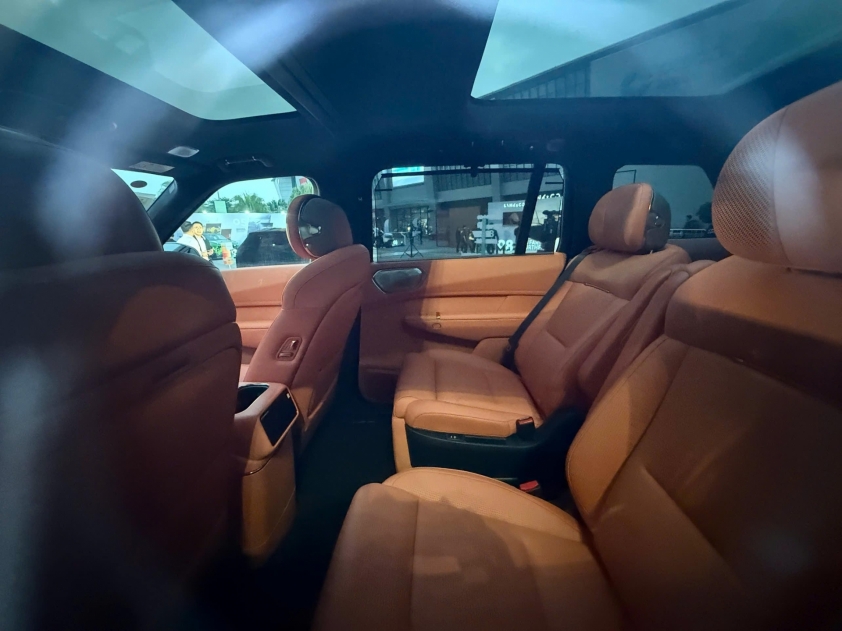 Khoang hành lý linh hoạt của Lynk & Co 900