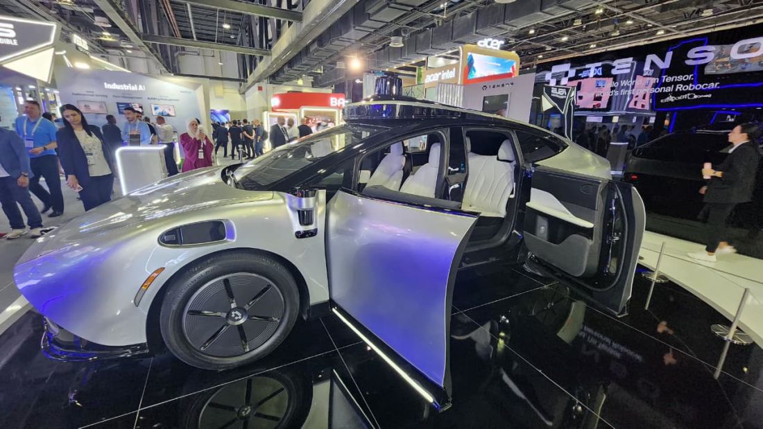 Mẫu xe tự lái Tensor Robocar tại triển lãm