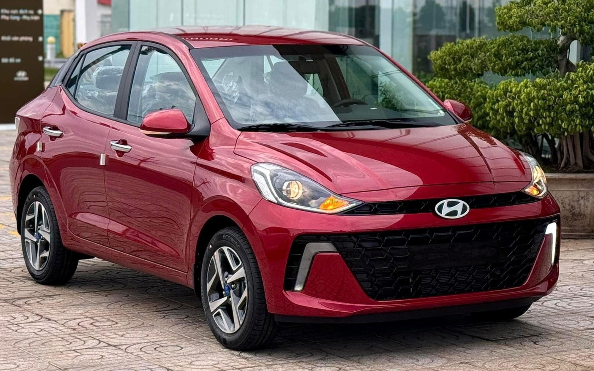 Hyundai Grand i10 với chính sách bảo hành mở rộng