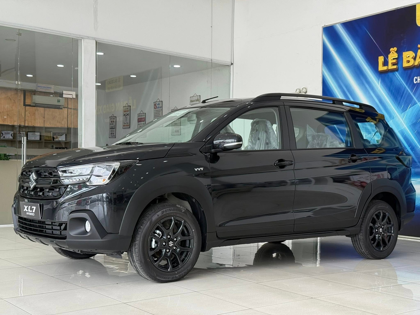 Suzuki XL7 Hybrid Black Edition