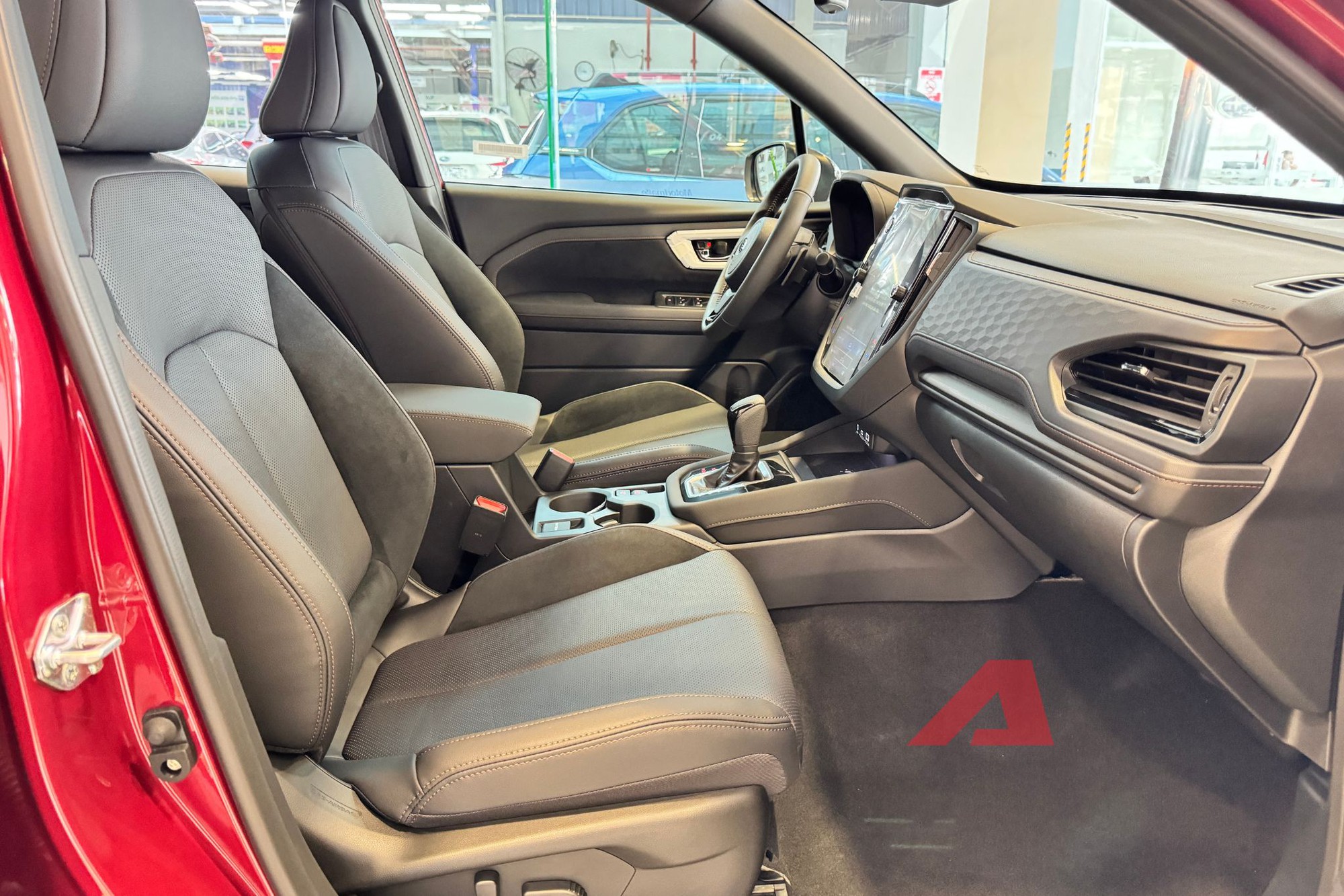 Lái Subaru Forester hết Sapa: ‘Lái hay, không đắt nhưng xin đừng cực đoan nữa…’- Ảnh 3. Subaru Forester thế hệ mới có không gian rộng rãi.