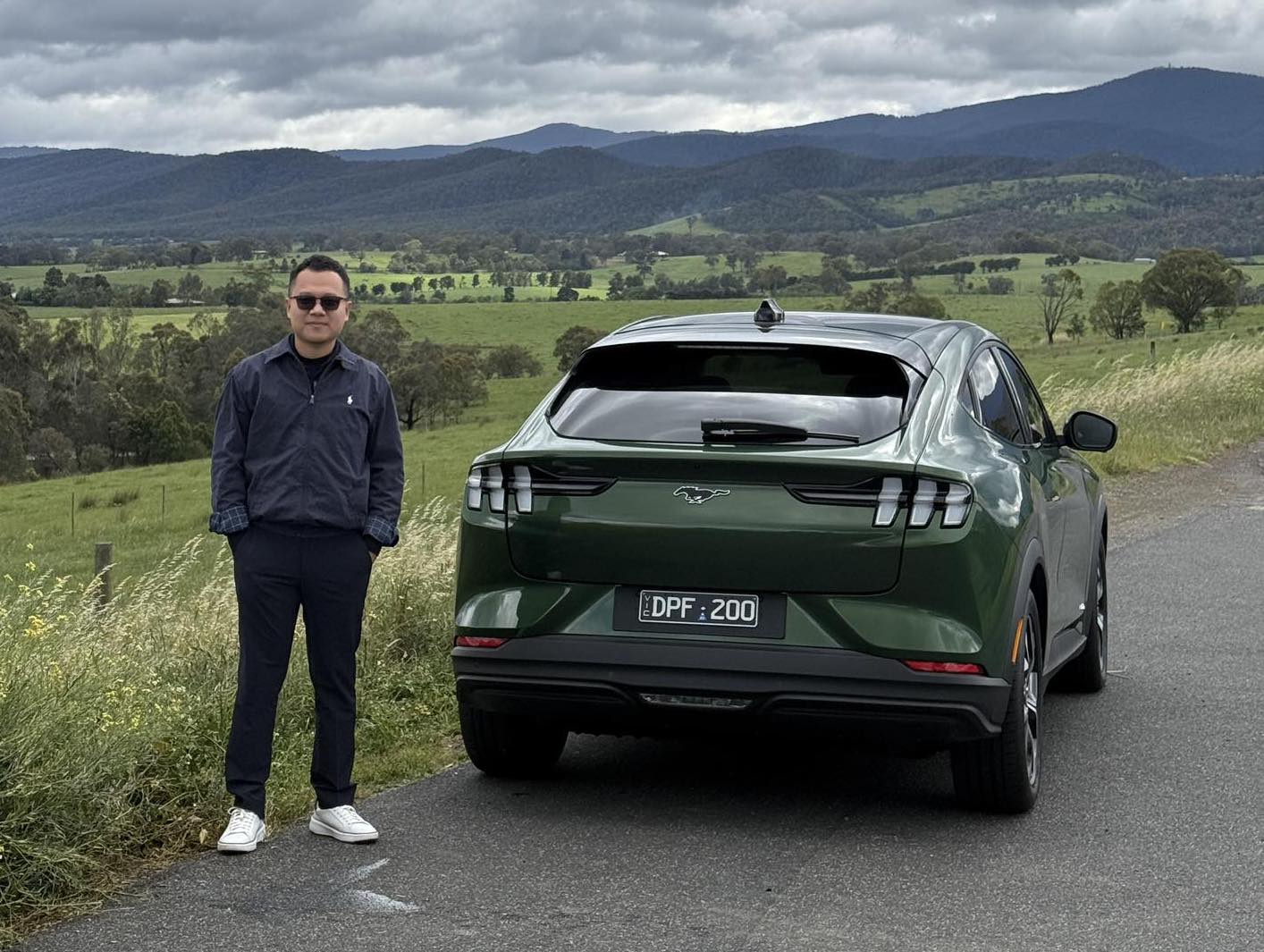 Anh Lê Mạnh Linh trải nghiệm Ford Mustang Mach-E Trải nghiệm xe điện tại Úc