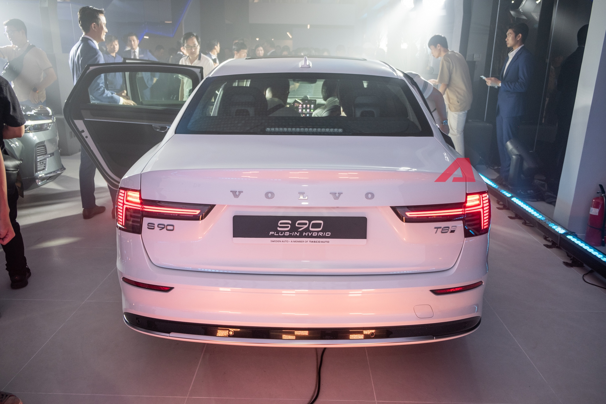 Hàng ghế sau rộng thoáng nhờ trục cơ sở dài