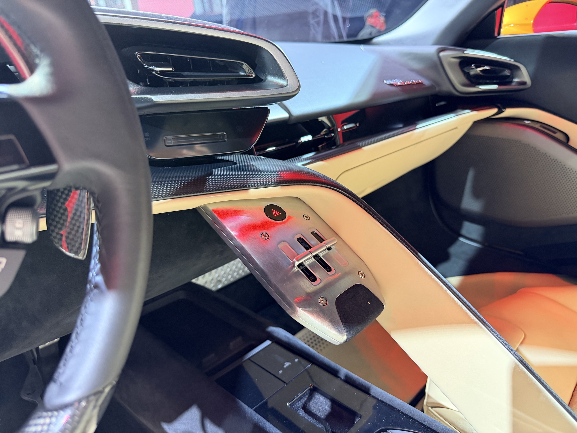 Nội thất tối giản của Ferrari 849 Testarossa Không gian nội thất sang trọng và tối giản