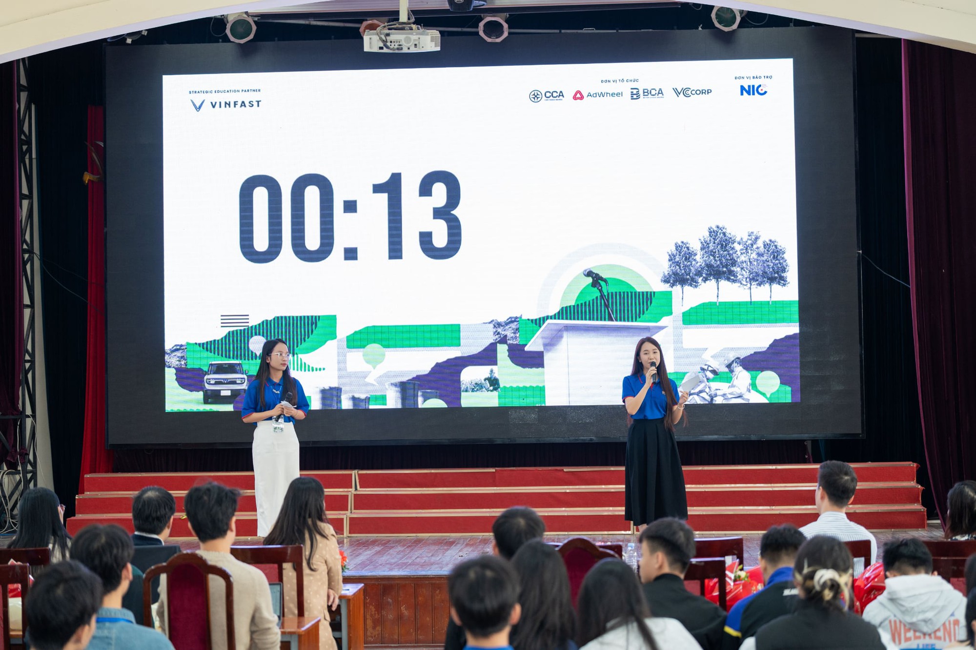 Sinh viên thừa nhận: Sợ xe điện vì… chưa hiểu đủ- Ảnh 5. Các câu chuyện thực tế về người dùng xe điện