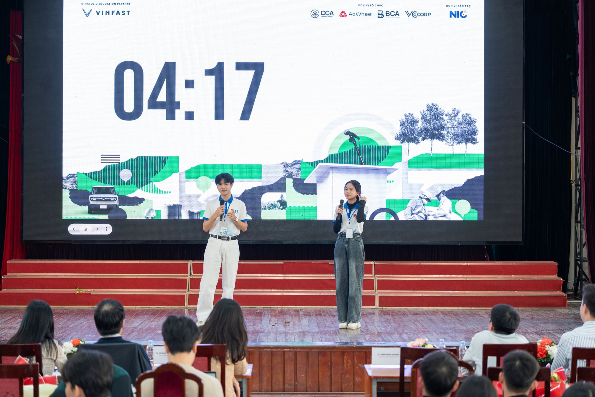 Sinh viên thừa nhận: Sợ xe điện vì… chưa hiểu đủ- Ảnh 4. Sinh viên đề xuất các sáng kiến giao thông xanh