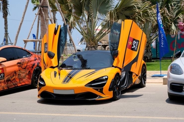 McLaren 720S Spider McLaren 720S Spider siêu xe đầu tiên của vợ chồng Đoàn Di Băng