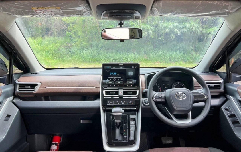 công nghệ tối giản trên Innova Cross 2.0G