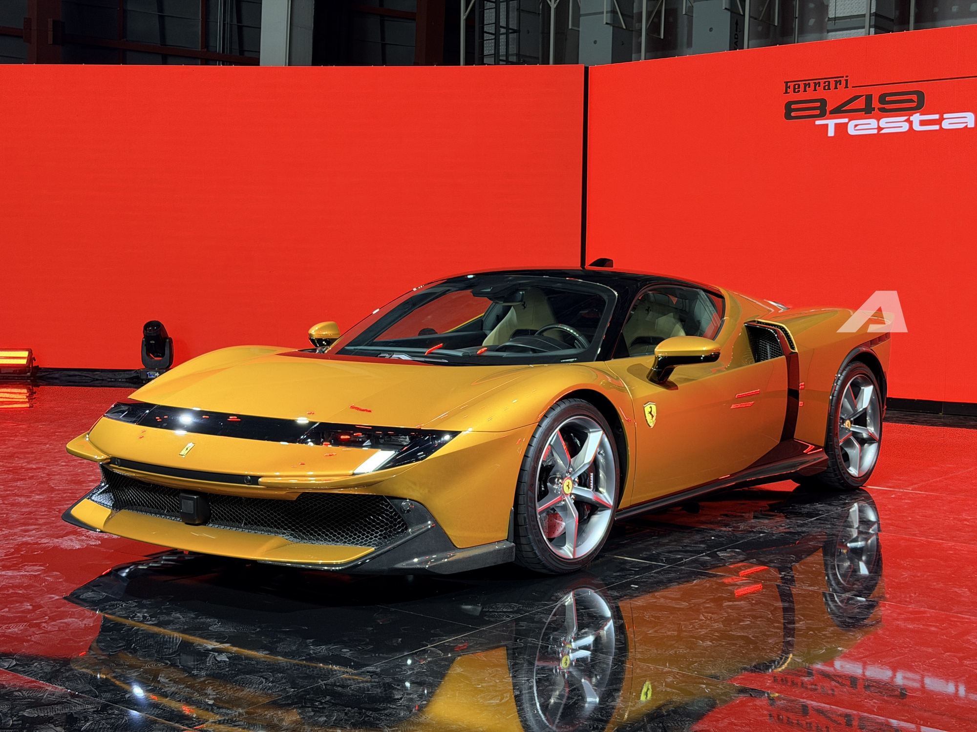 Ferrari 849 Testarossa được giới thiệu tại Thái Lan Giới thiệu Ferrari 849 Testarossa tại sự kiện ở Thái Lan