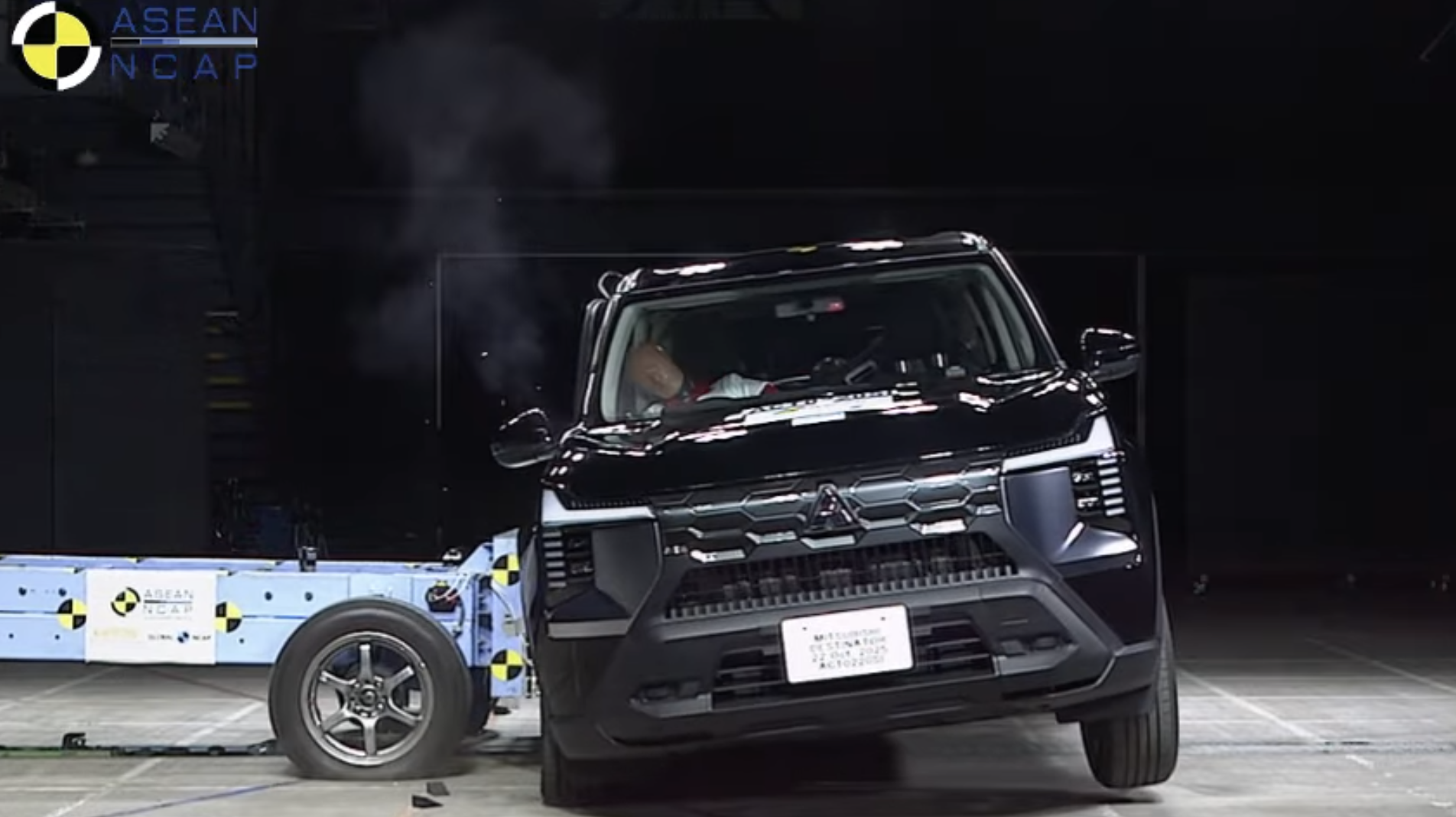 Mitsubishi Destinator trang bị hệ thống hỗ trợ lái an toàn chủ động