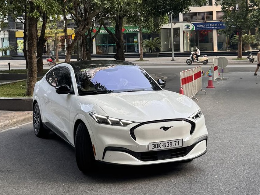 Anh Dương Quang góp ý về phiên bản cao cấp nhất Góp ý nâng cao phiên bản nhập khẩu