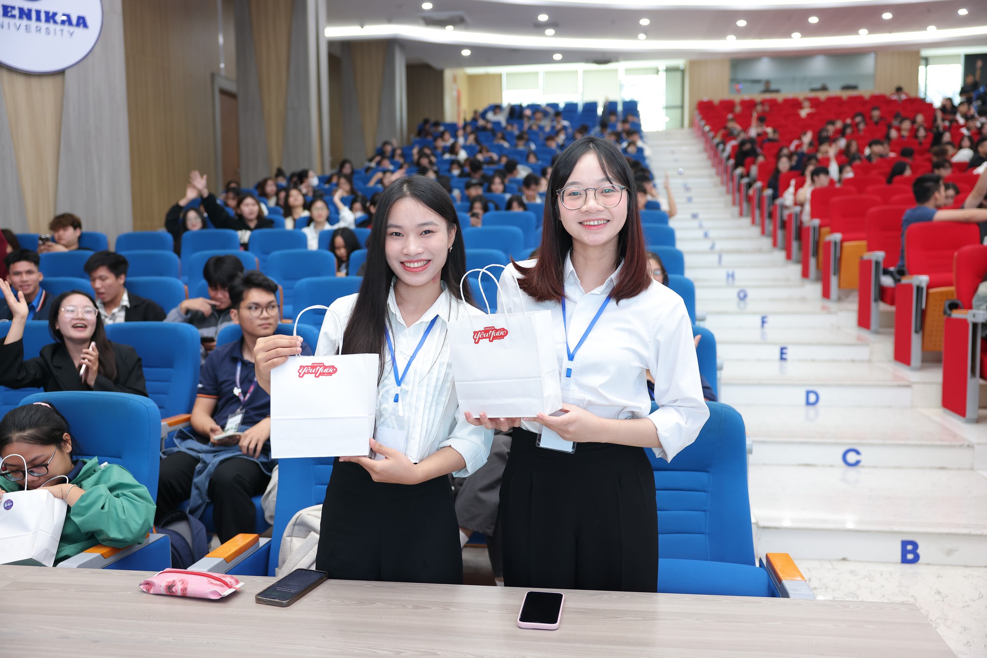 Sinh viên hưởng ứng tích cực công cuộc chuyển đổi xanh