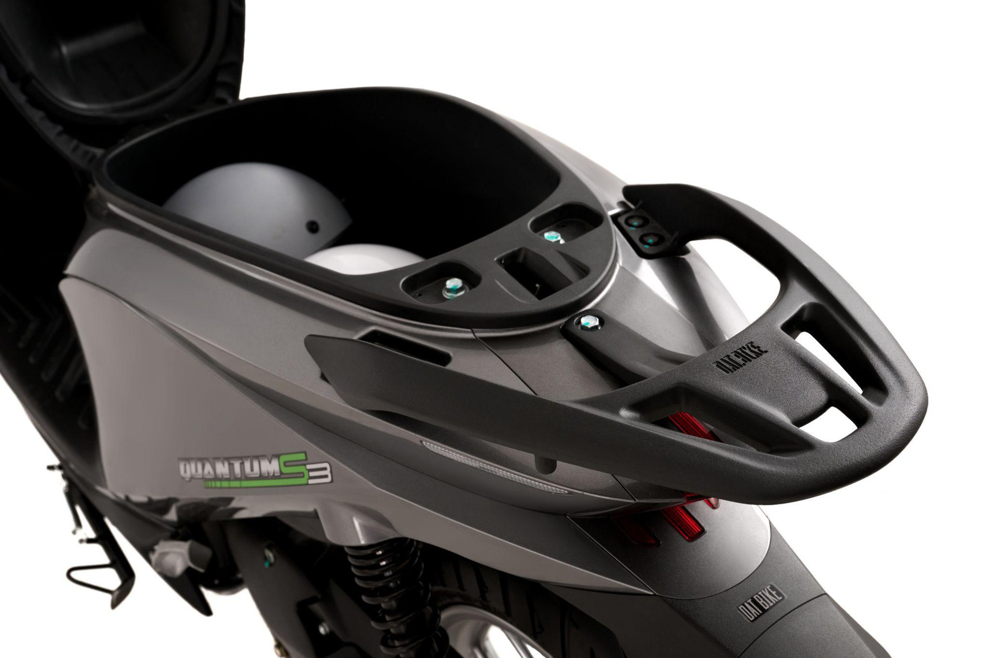 Dung tích cốp lớn lên tới 41 lít Cốp chứa đồ rộng rãi của các phiên bản Quantum S