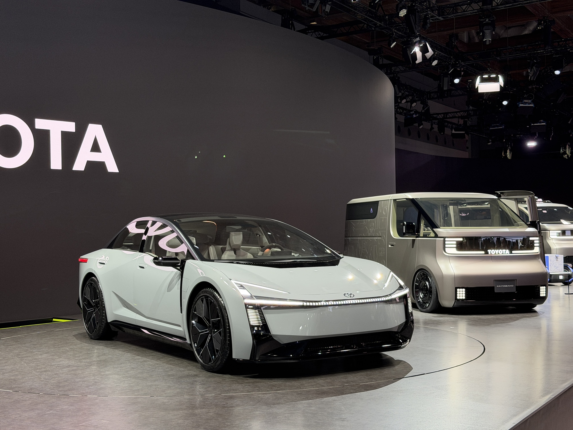 Thiết kế concept mới lạ của Corolla tại triển lãm