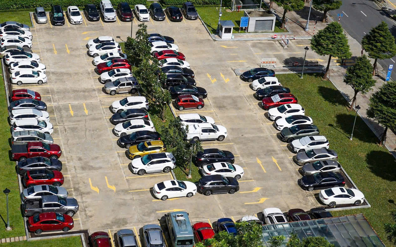 Đà Nẵng thanh lý 5 ô tô công, giá 15 triệu đồng/chiếc- Ảnh 1. TP Đà Nẵng đang thông báo thanh lý 5 ô tô công đã hết niên hạn sử dụng