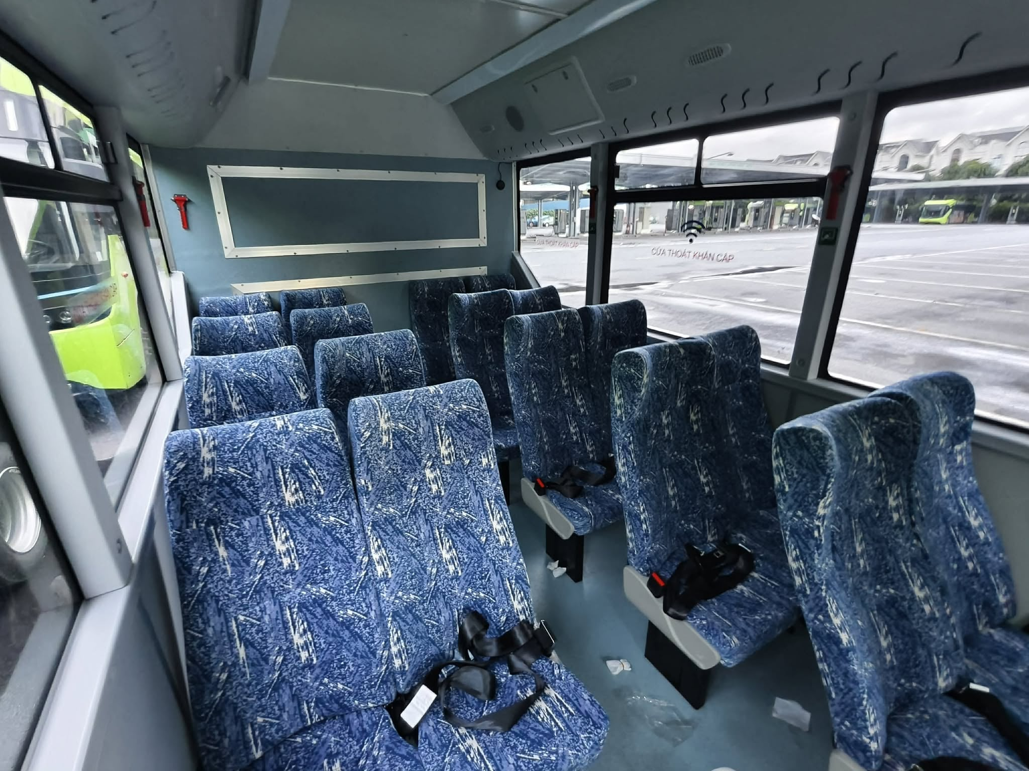 Chưa tới 500 triệu đã mua được 'vua xe 7 chỗ'- Ảnh 3. VinFast EB 6 xe điện mới