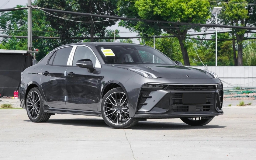 Lynk & Co 03 Lynk & Co 03 bản thường