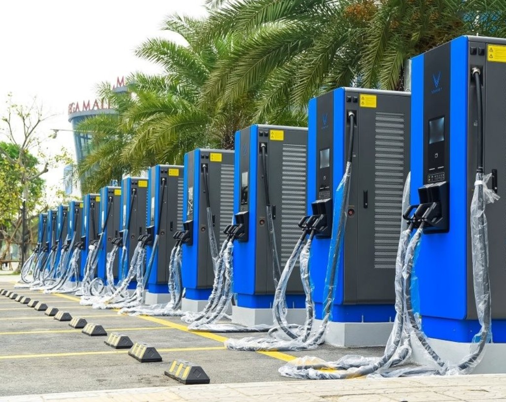 Mạng lưới trạm sạc xe điện tại Hà Nội