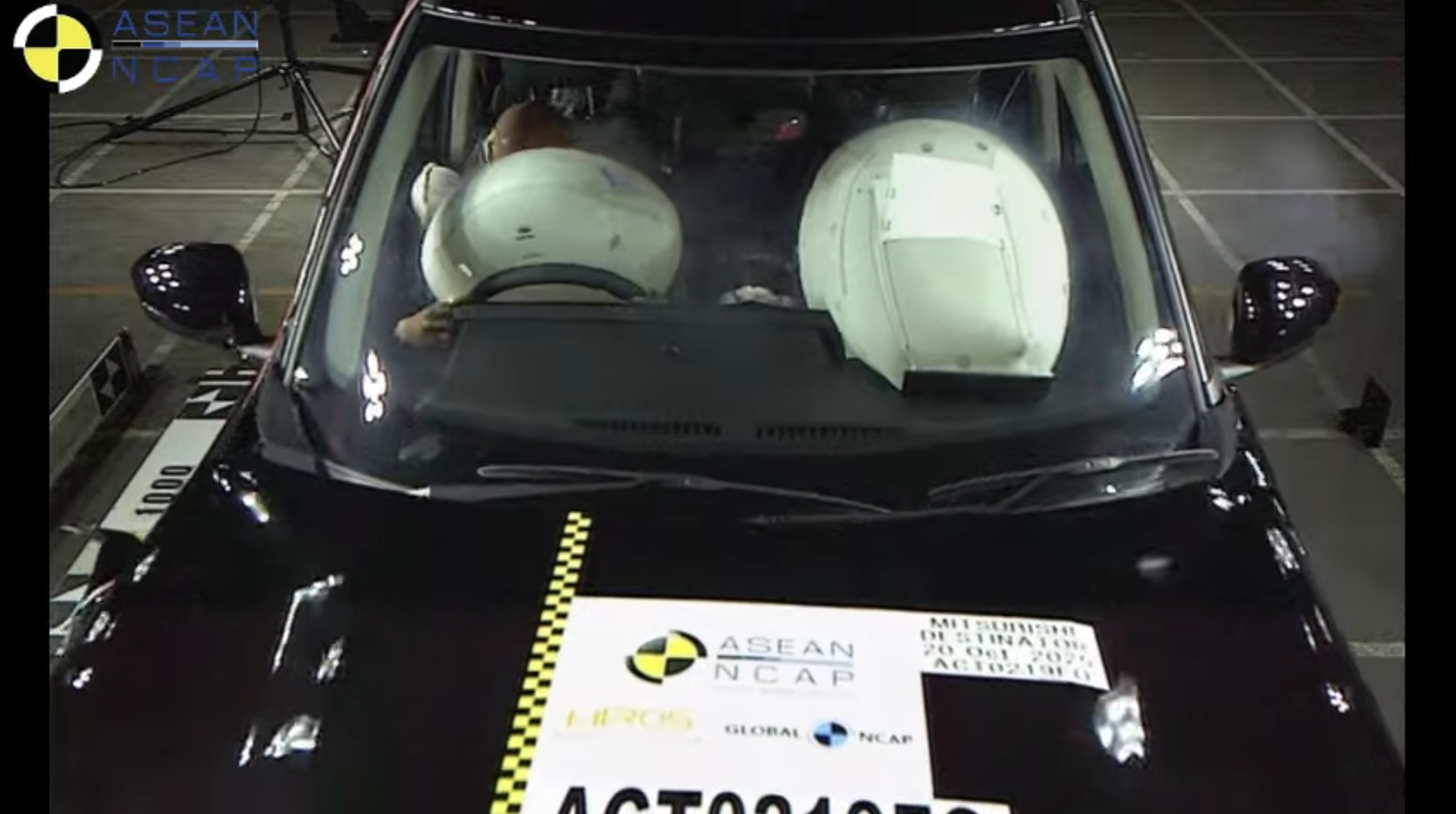 Mitsubishi Destinator bảo vệ tốt người lớn và trẻ em khi xảy ra va chạm