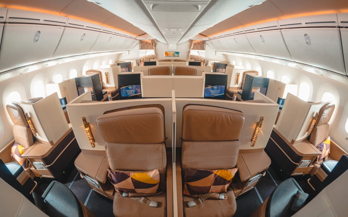 Nghiên cứu, đề xuất bổ sung quy định chuyển đổi động cơ điện cho xe xăng cũ